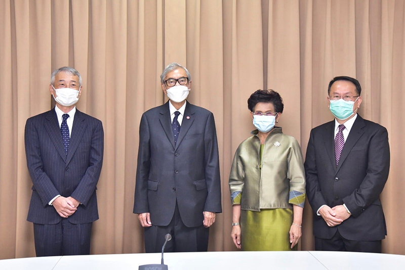 On 12 January 2022, Mr. MORITA Takahiro, the Chief Representative of Japan International Cooperation Agency (JICA) Thailand Office, presented "the 17th JICA President Award" on behalf of JICA Headquarter in Japan, to Dr. Tej Bunnag, the President of the Asia-Pacific Development Center on Disability Foundation.