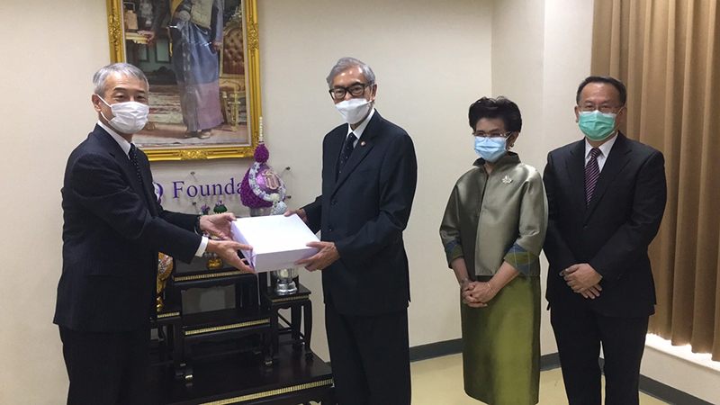 On 12 January 2022, Mr. MORITA Takahiro, the Chief Representative of Japan International Cooperation Agency (JICA) Thailand Office, presented "the 17th JICA President Award" on behalf of JICA Headquarter in Japan, to Dr. Tej Bunnag, the President of the Asia-Pacific Development Center on Disability Foundation.