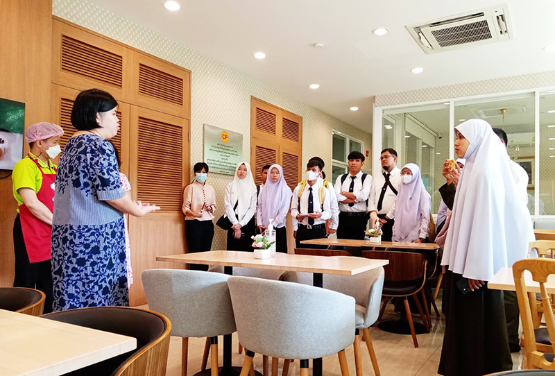Tour of 60+ Kitchen and 60+ Bakery and Chocolate Café given by Networking and Collaboration officer, Ms. Supaanong Panyasirimongkol.