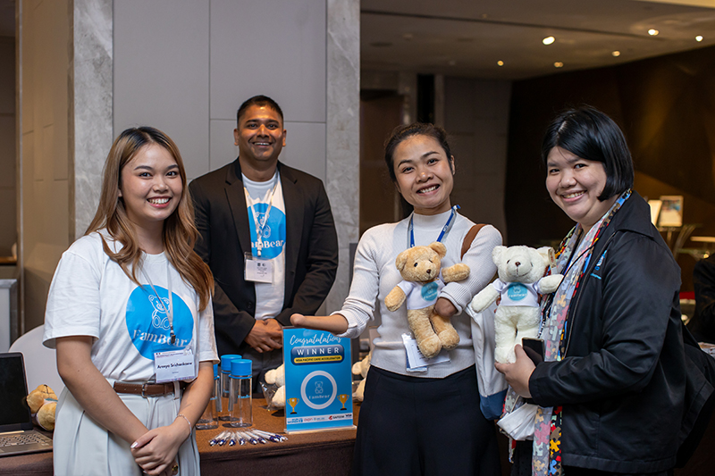 APCD Team took a snapshot with Mr. Adrian Mangal, Chief Customer Officer from Fambear to keep networking.