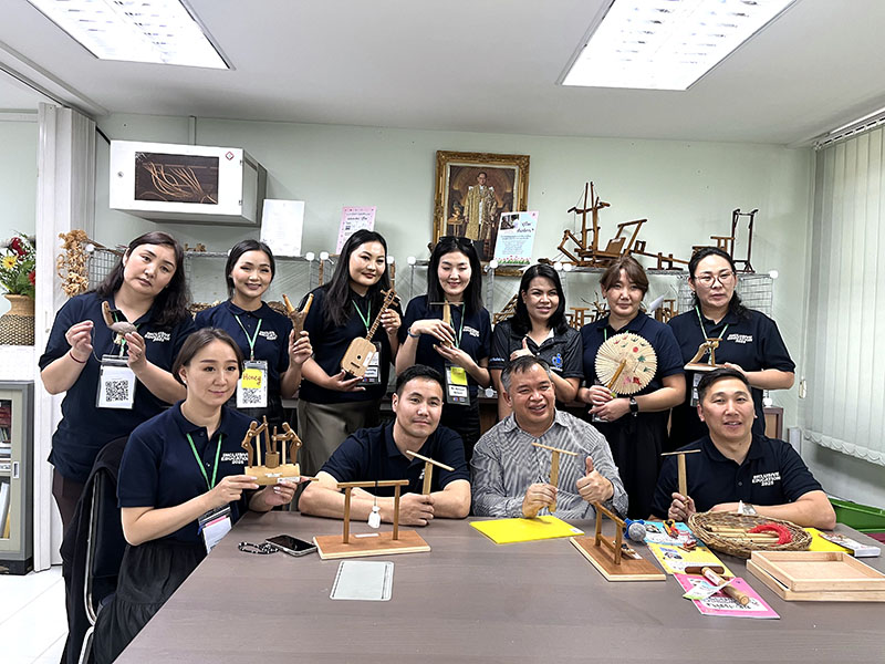 Participants learned how FCD support children with dualizabilities with one of the its highlights is utilization of local resources to make toys for children with Cerebral Palsy. The toys help children to do rehabilitation and physical therapy. 