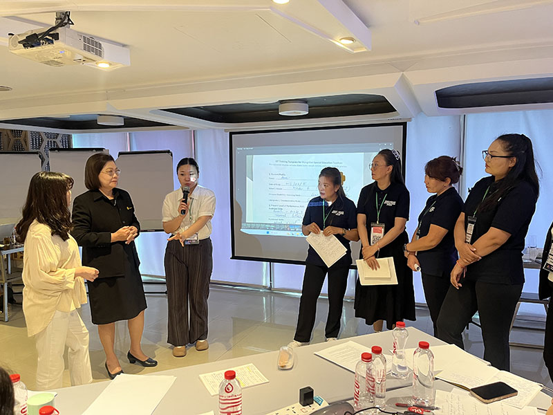 Participants learned on technical skills to mobilize in inclusive education – Individual Education Plans (IEPs) and participated the workshop on IEP draft practice, Application, Wrap up & Reflection by Dr. Somporn Wanset, Faculty of Education, Khon Kaen University with her colleague on 24 and 25 November. 