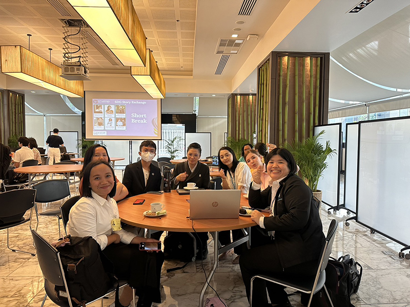 Ms. Supaanong (NuNu) Panyasirimongkol, APCD Staff with autism and Networking & Collaboration Officer, with reader from various Asia and Europe Countries.