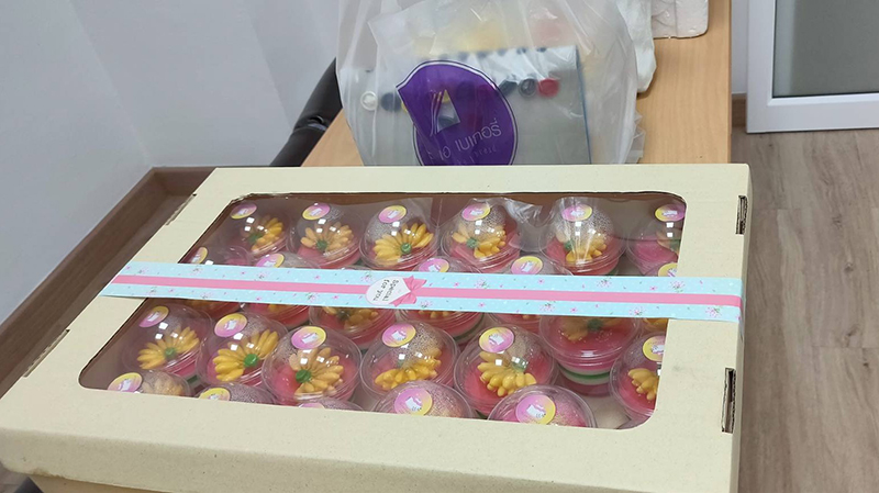 Late New Year refreshments as token of appreciation to their parents and supporters