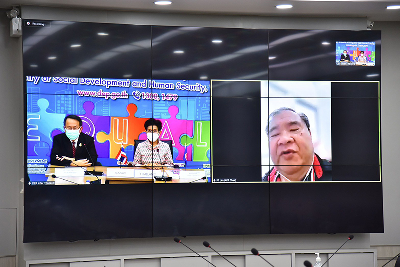 2. Mr. Lim Puay Tiak (Right on the screen), Chairman of the ASEAN Disability Forum (ADF), presented the keynote address.