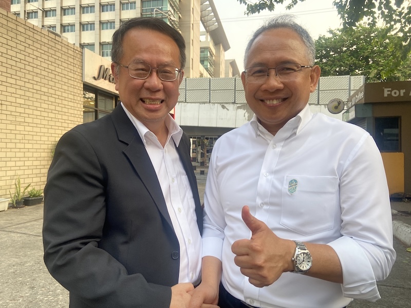 Photo of Mr. Kantaphong Rangsisawang and Mr. Piroon Laismit.